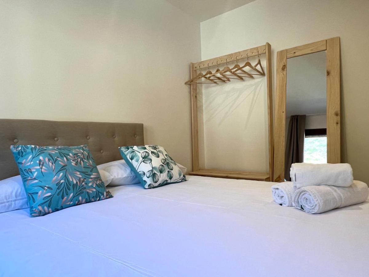 Espot Cowork & Apartments - L'Amfitriona エクステリア 写真