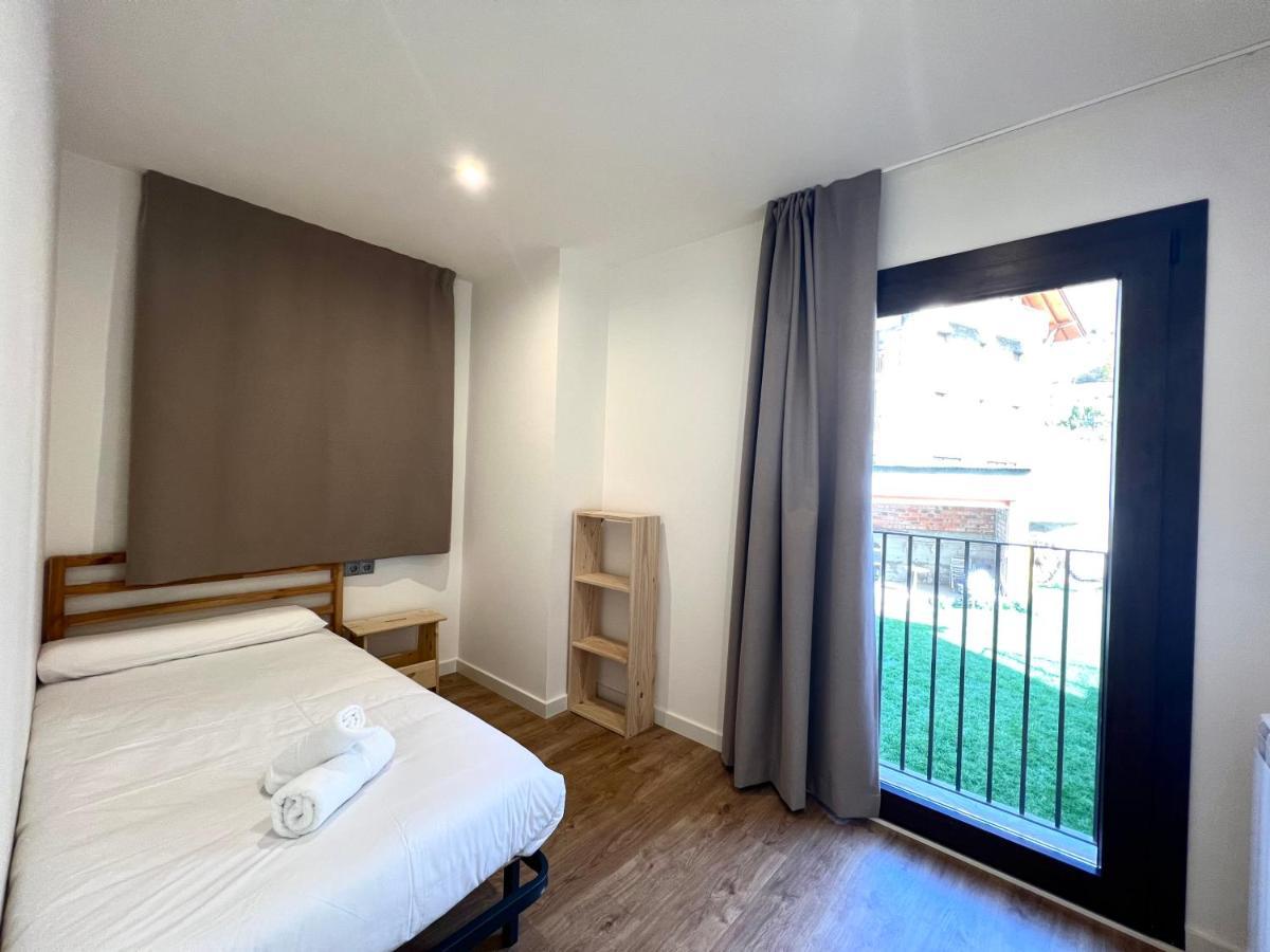 Espot Cowork & Apartments - L'Amfitriona エクステリア 写真