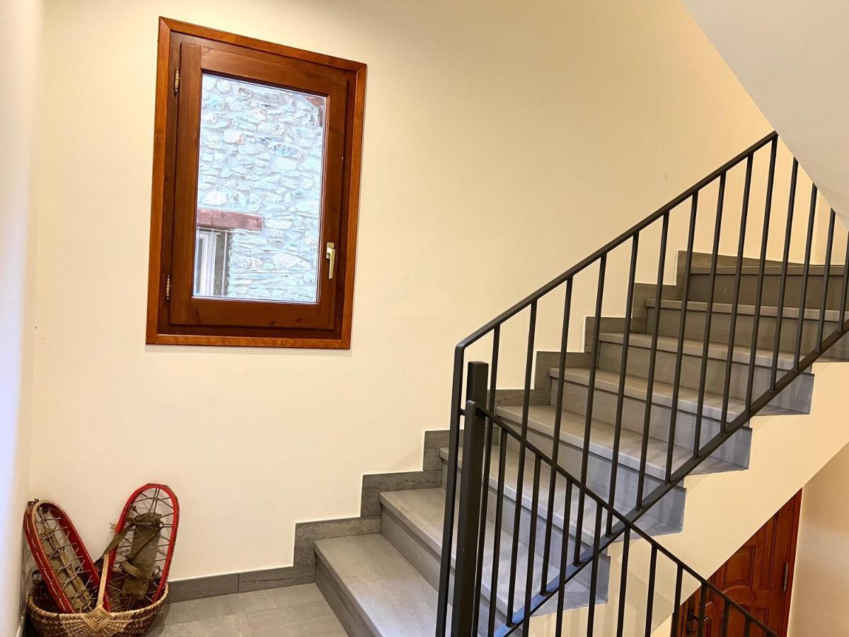 Espot Cowork & Apartments - L'Amfitriona エクステリア 写真