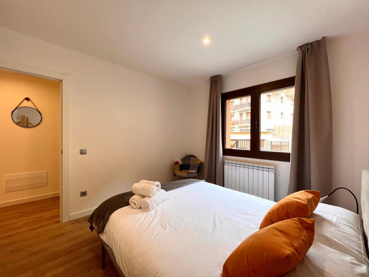 Espot Cowork & Apartments - L'Amfitriona エクステリア 写真
